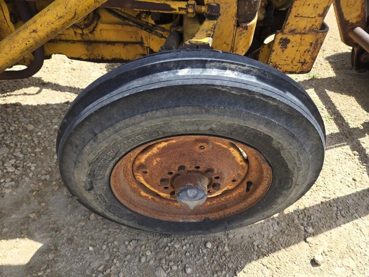 massey-ferguson-2135-image-15