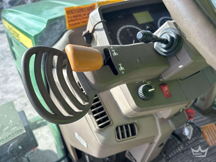 john-deere-6125m-image-16