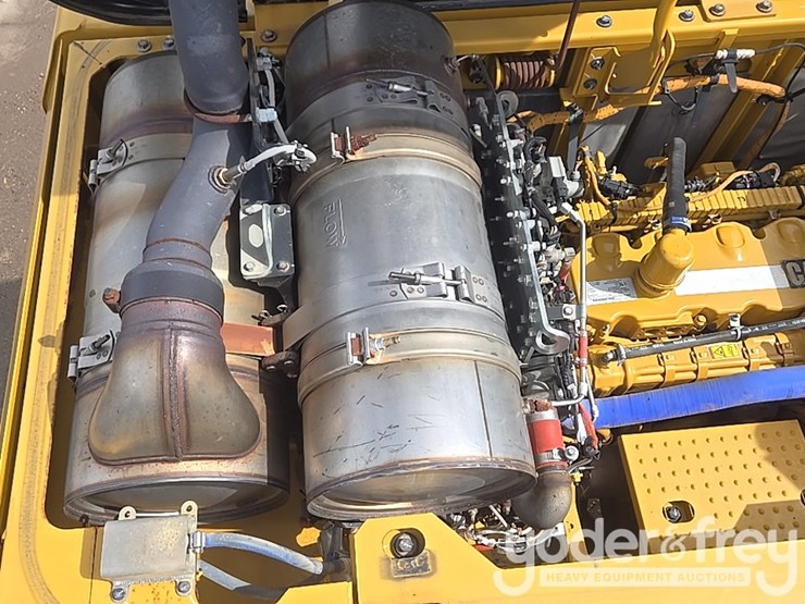 2017-caterpillar-336fl-image-45