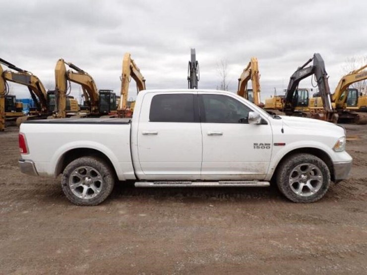 2017-dodge-ram-1500-image-4