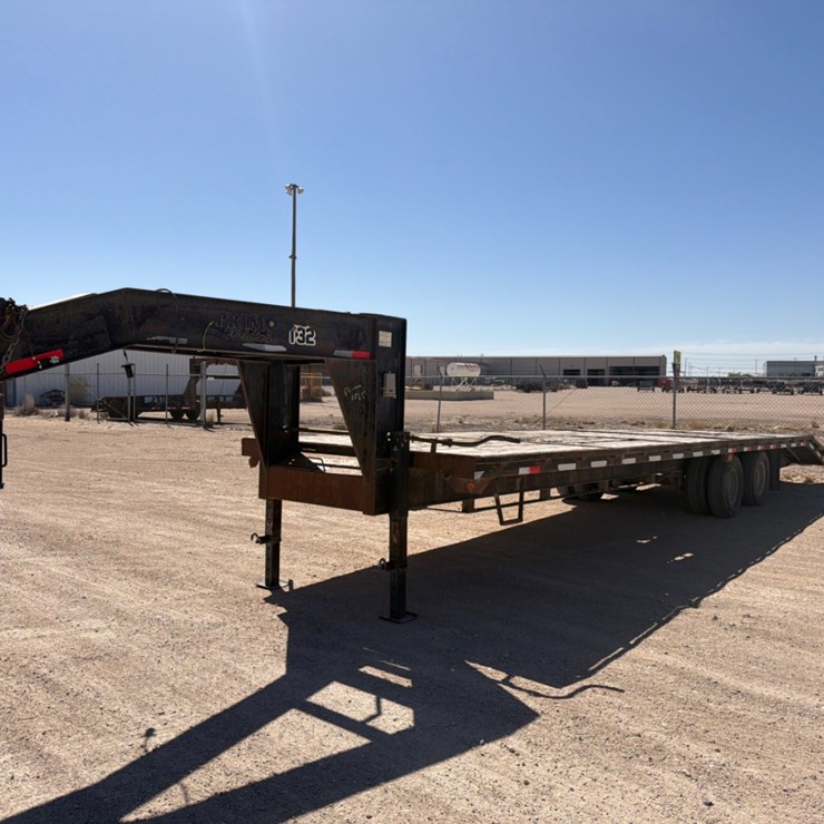 2006 DCT 35+5 T/A GOOSENECK