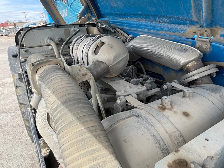 2019-genie-gth1256-image-78