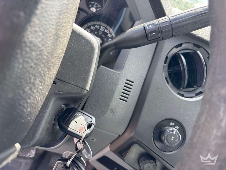 2015-ford-f350-image-15