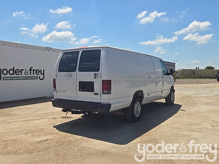 2007-ford-e250-image-5