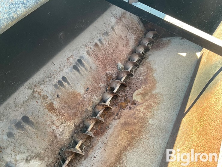 steel-cattle-feed-box-image-9