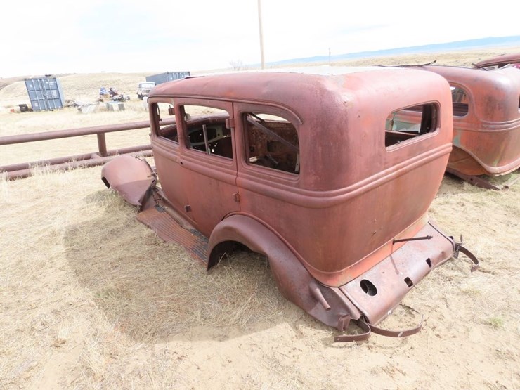 1930's-dodge-2dr-sedan-body-for-project-or-rod-image-6