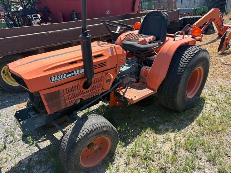kubota-b9200-image-2