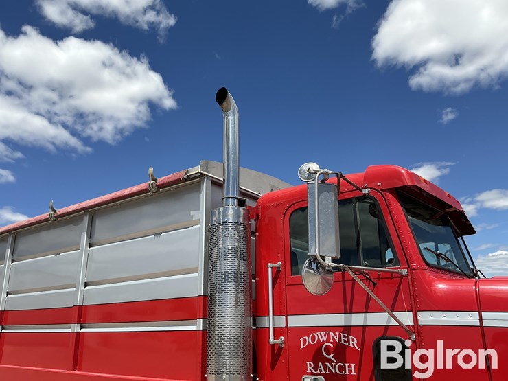 1994-freightliner-fld120-image-19