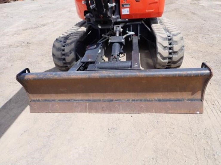 2022-kubota-kx033-4-image-22