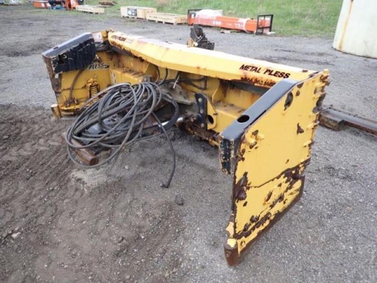 metal-pless-8-12-ft-live-edge-snow-plow-agh083013l-image-4