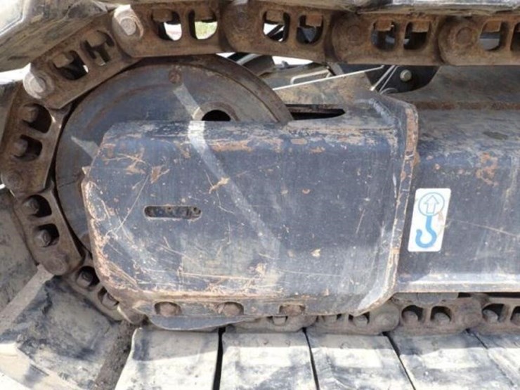 2022-deere-75g-image-44