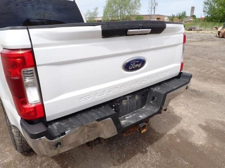 2018-ford-f250-xl-image-37