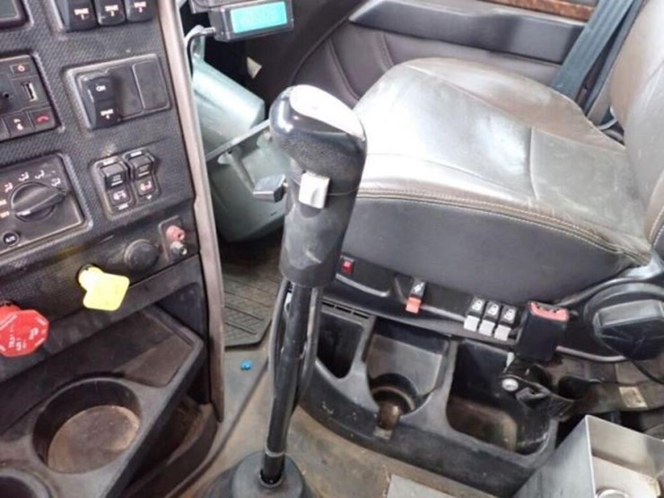 2021-international-hx520-image-20
