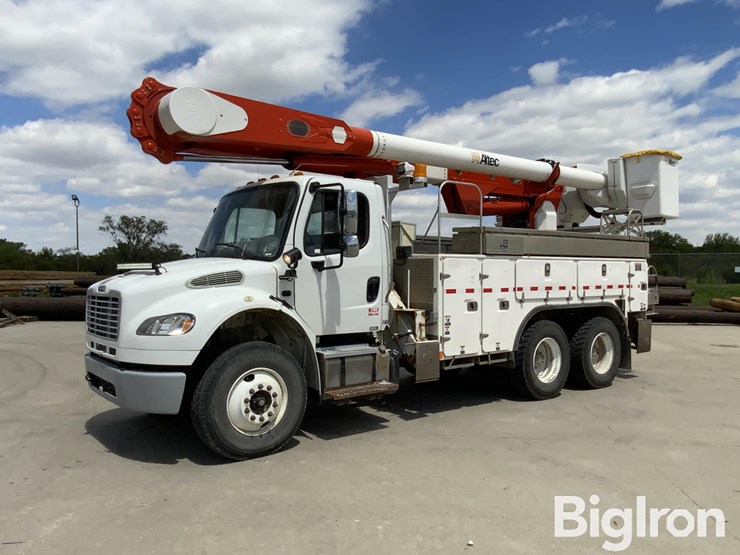 2015-freightliner-m2-106-image-1