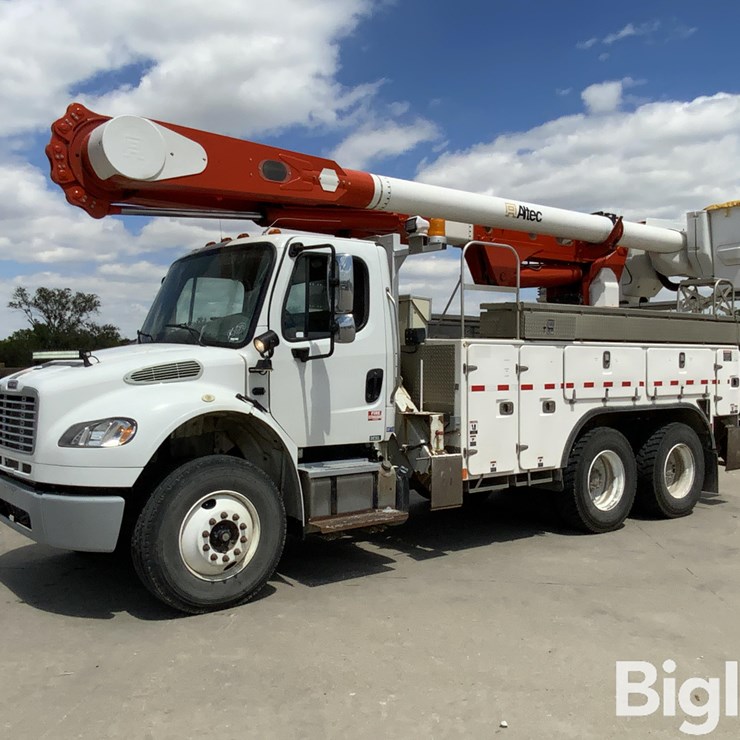 2015 FREIGHTLINER M2 106