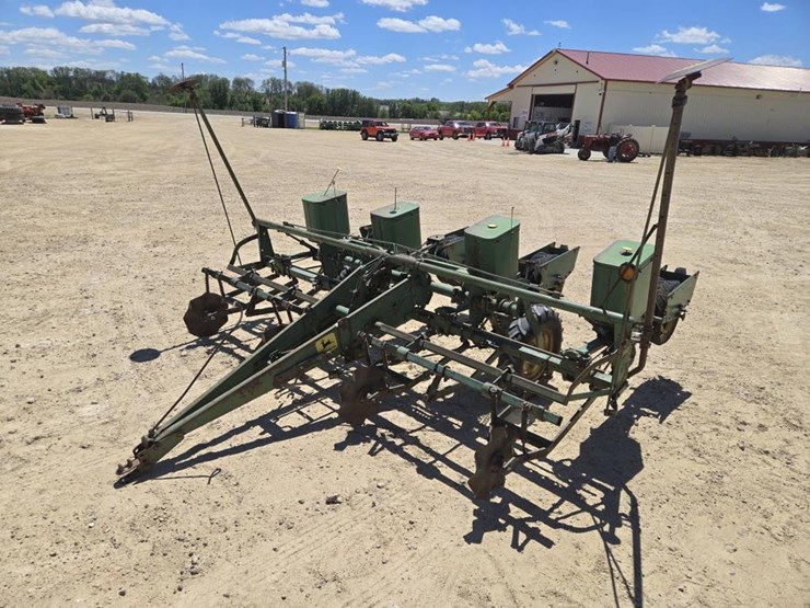 john-deere-1240-image-3