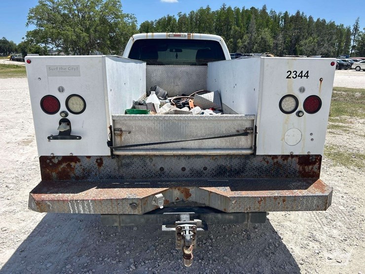 2014-ford-f350-image-13