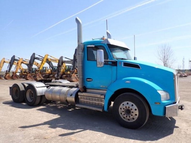 2019-kenworth-t880-image-3