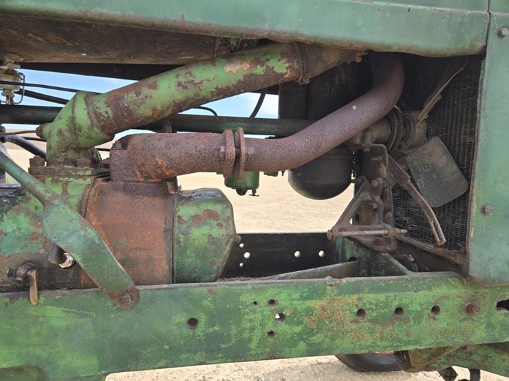 1944-john-deere-model-a-image-17
