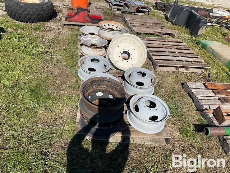 pallet-of-steel-wheels-image-2