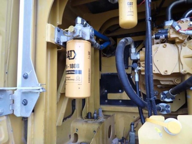 2015-caterpillar-349fl-image-58