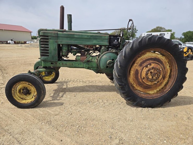 1944-john-deere-model-a-image-7