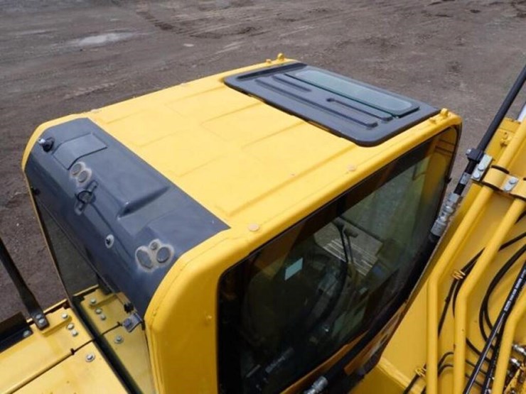 2022-komatsu-pc210-lc-11-image-75