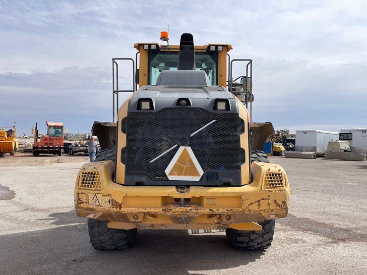2014-volvo-l120h-image-6