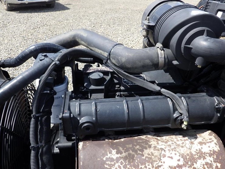 2011-ditch-witch-rt45-image-16