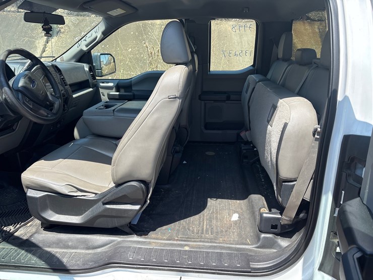 2016-ford-f150-image-5