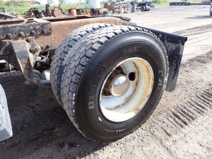 2013-western-star-4900sb-image-48