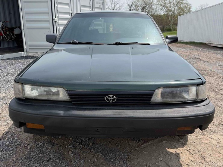 1990-toyota-camry-image-8
