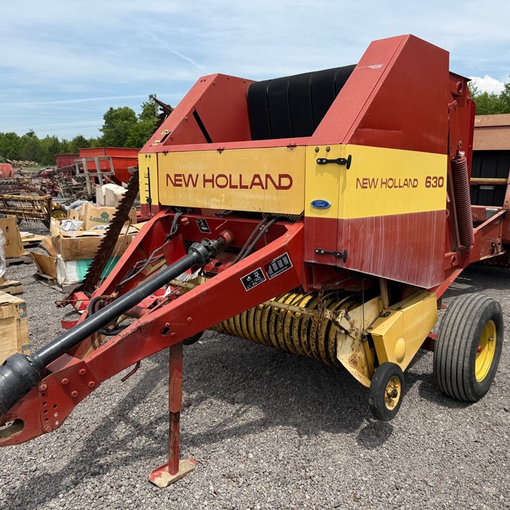 NEW HOLLAND 630