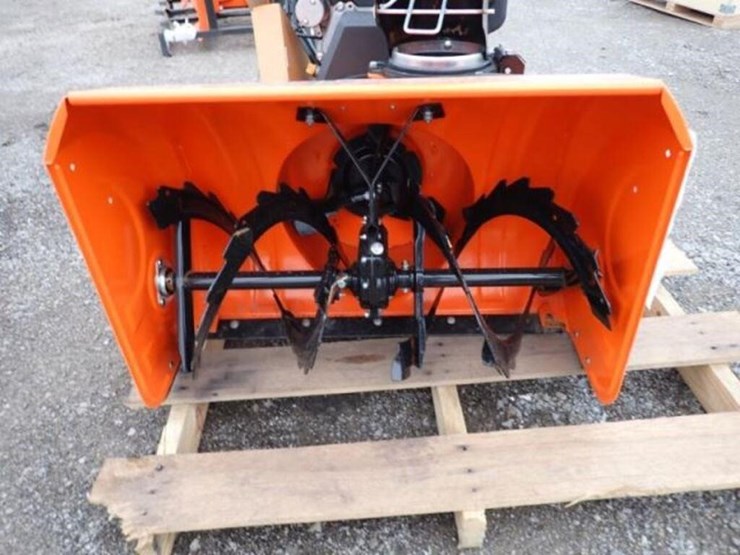 stanforge-gsb30-snowblower-image-17