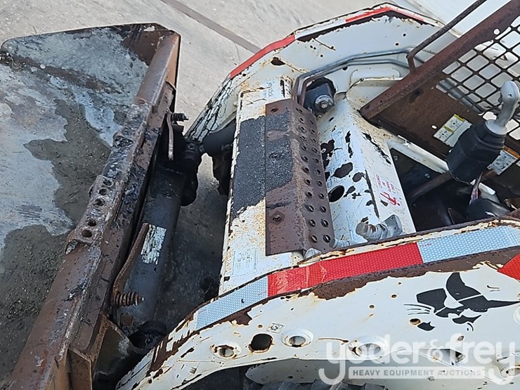 bobcat-s160-image-13