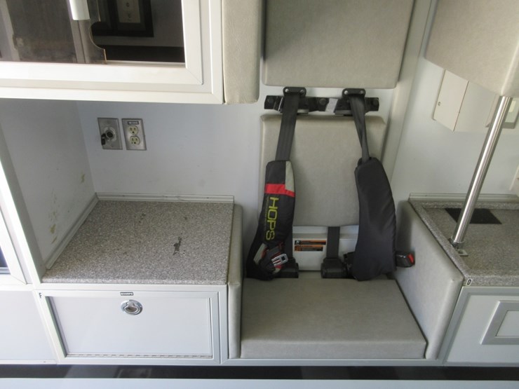 2016-kenworth-t270-image-22
