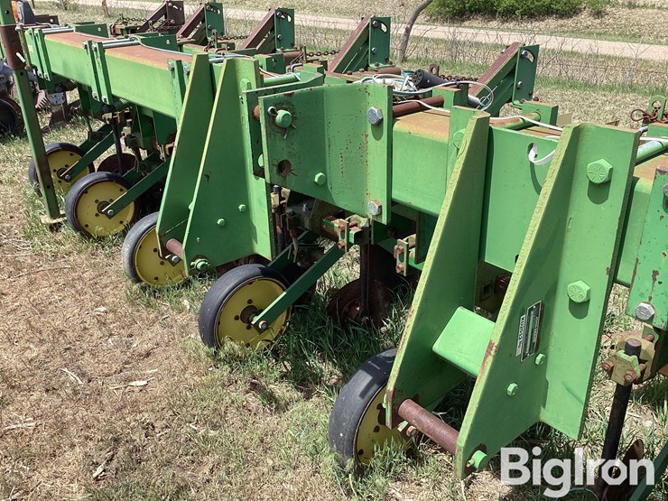 john-deere-885-image-9