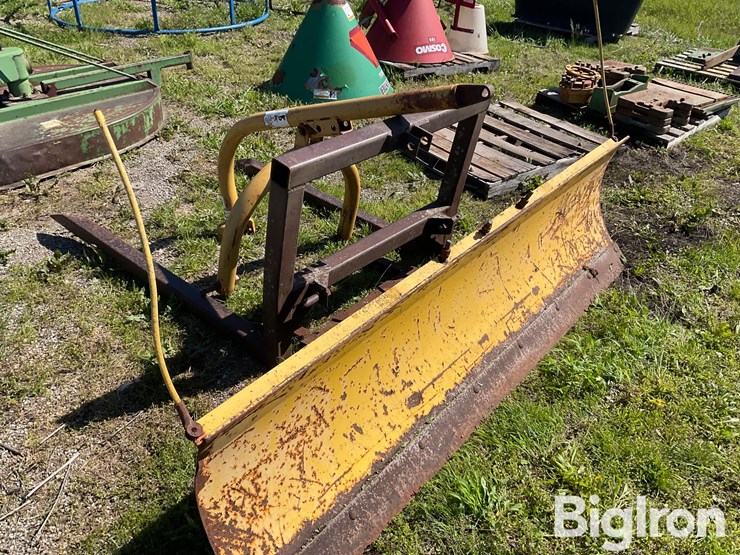 misc-farm-equipment-lot-image-3