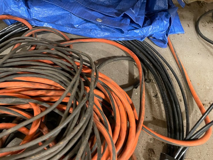 #4576-•-assortment-of-welding-leads-image-4