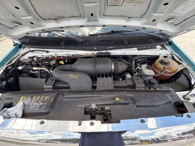 2017-ford-e450-image-7