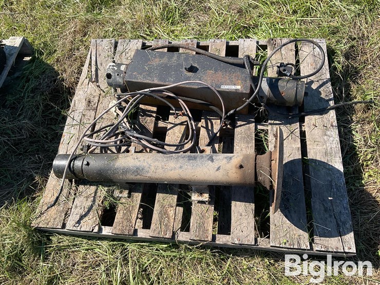 electric-over-hydraulic-trailer-jack-image-2