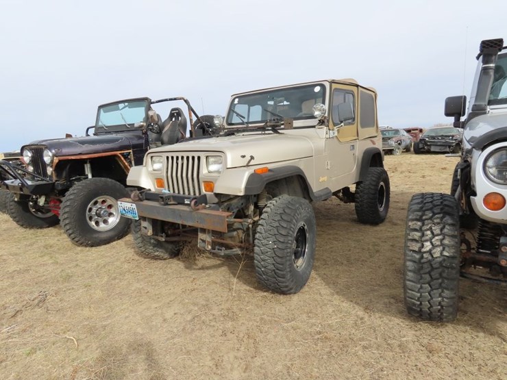 1995-jeep-wrangler-image-4