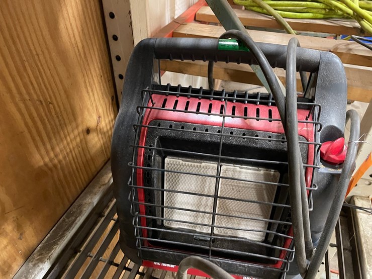 #4569-•-mr.-heater-buddy-heater-with-hose-image-2
