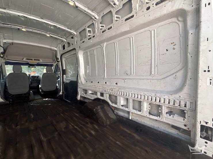 2016-ford-transit-image-20