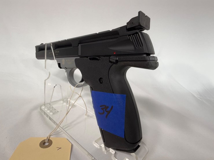 #34-•-smith-&-wesson-22a-1-22lr-pistol-umb1168-image-12