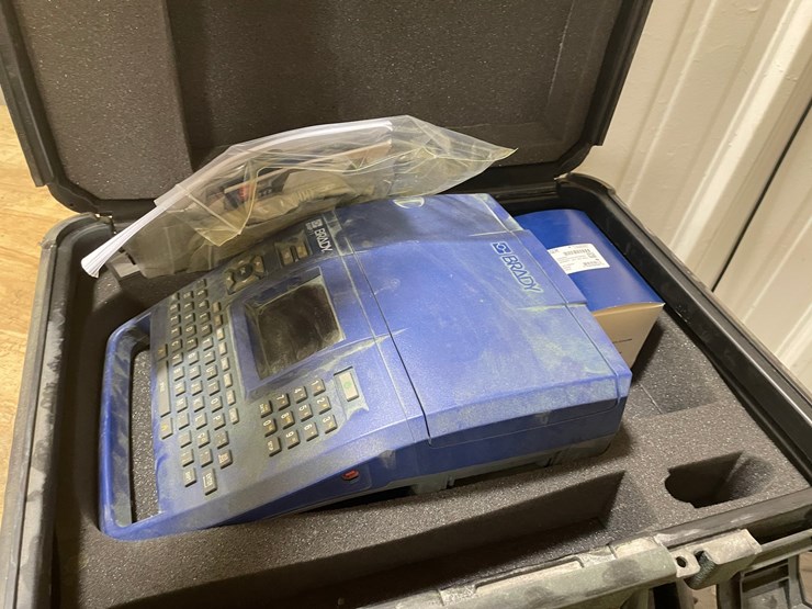 #4617-•-brady-bmp-71-label-printer-image-1