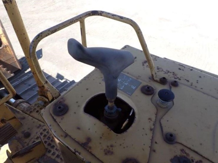 1990-caterpillar-d4h-image-14