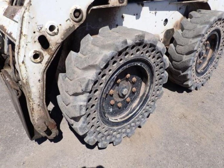 2006-bobcat-s150-image-23