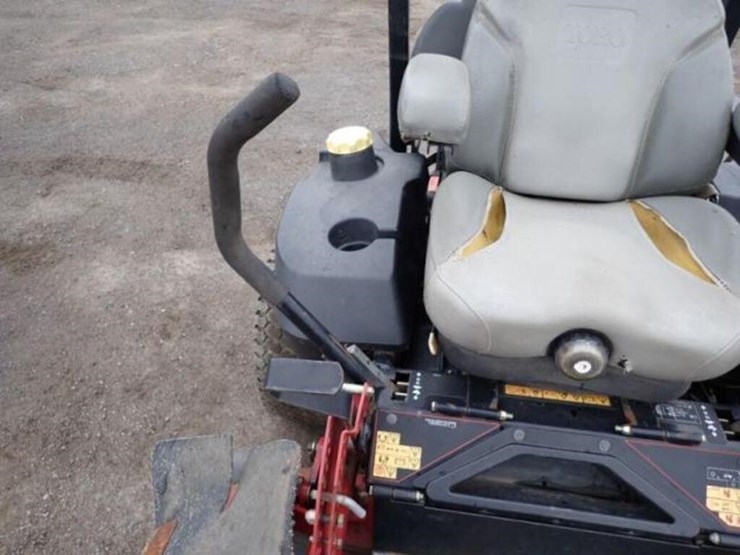2015-toro-z-master-zero-turn-mower-74267315000334-image-14