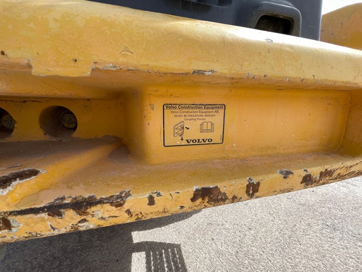 2014-volvo-l120h-image-96